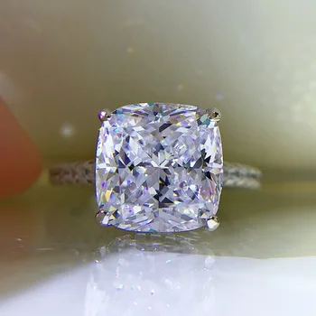 Párna Vágott 10mm Moissanite Gyémánt Gyűrű 100% Valódi 925 sterling ezüst Party Esküvői zenekar Gyűrűk Nők Eljegyzési Ékszert